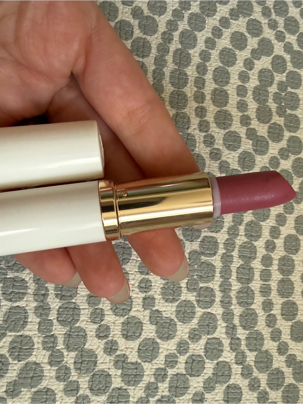 Estée Lauder - Pure Color Long Lasting Lipstick - #03 Crystal Pink Crème